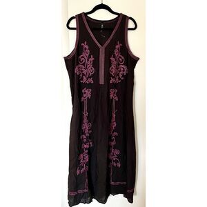 Taurus Size 1X Embroidered Dress Black Sleeveless Pink Shealth V Neck